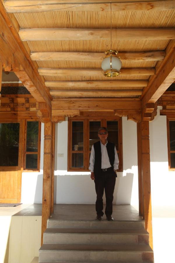 Lha-Ri-Sa Resort Leh Exterior foto
